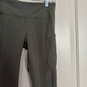 Lululemon Speed Up Tight *Full-On Luxtreme 28" Sage Green Size 6